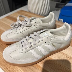 Adidas Sambas